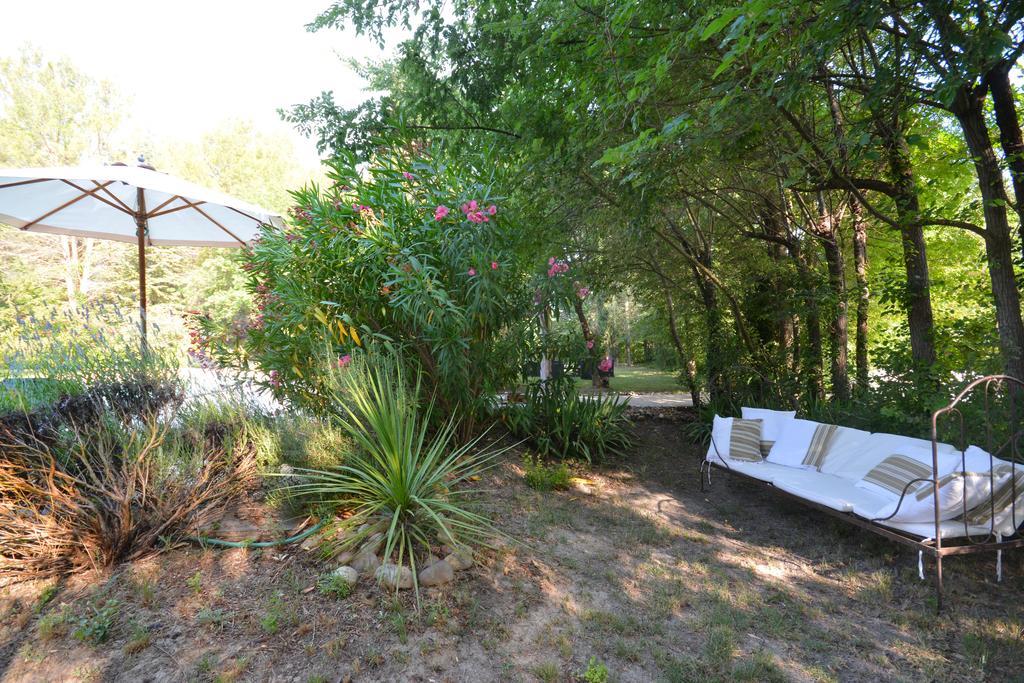 Saint-Saturnin-lès-Avignon Le Mas De Trevouse מראה חיצוני תמונה
