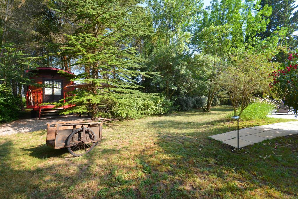 Saint-Saturnin-lès-Avignon Le Mas De Trevouse מראה חיצוני תמונה